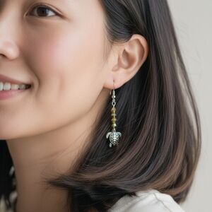 NWT Gold Turtle Dangle Earrings